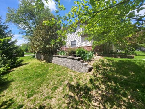 1 Crabapple Ct, Saint Louis MO 63132-3422 exterior