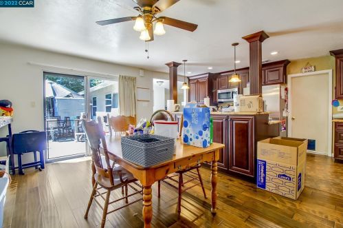 1961 Ardith Dr, Concord CA 94523-2826 exterior