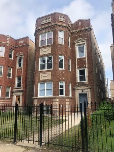 3912 Argyle St, Chicago, IL 60625-6103