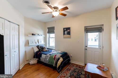 238 10th St, Washington DC  20002-6214 exterior