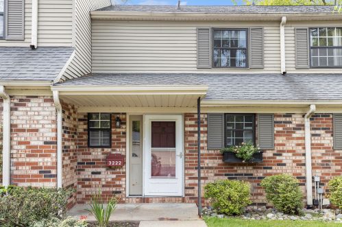 3222 Greenleaf Blvd, Kalamazoo, MI 49008-2515