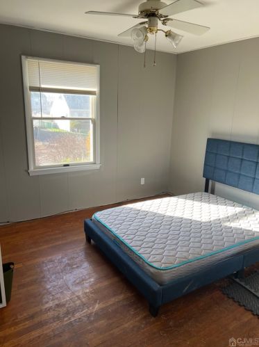 104 Schuyler Dr, Edison NJ  08817-3560 exterior