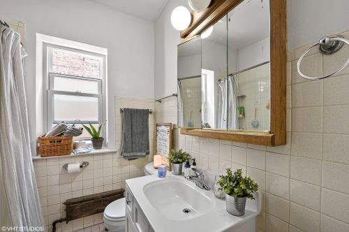 2220 37th St, Chicago IL 60609-1039 exterior