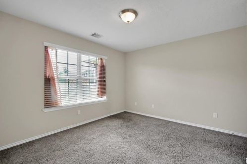 327 Cpe Conroe Dr, Montgomery TX 77356-5718 exterior