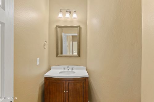 43511 47 Ln, Phoenix AZ 85031-2703 exterior