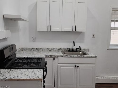 125 9th St, Newark NJ  07107-1424 exterior