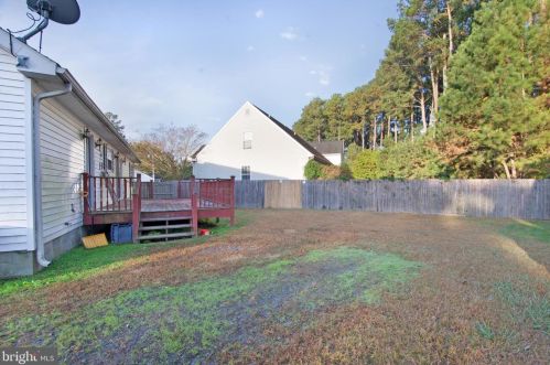 30500 Brannigan Dr, Princess Anne MD 21853-1126 exterior