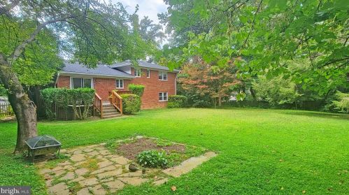 1669 East Ave, Mc Lean VA  22101-4753 exterior