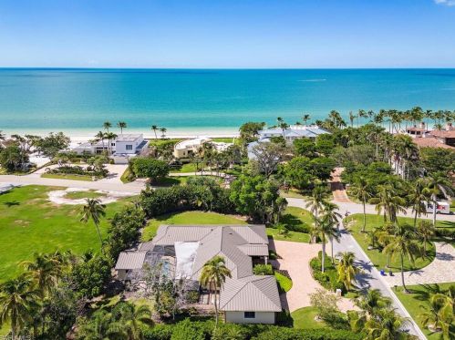 230 Champney Bay Ct, Naples FL 34102-7952 exterior