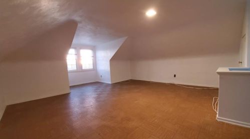 5323 Halchess St, Pittsburgh PA 15207-2309 exterior