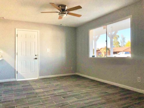 5413 Edgemont Ave, Phoenix AZ 85035-1716 exterior