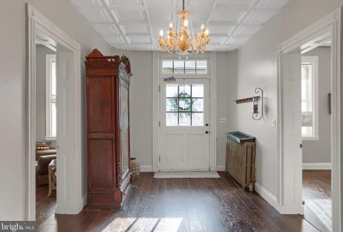 301 Penn St, Huntingdon PA 16652-1609 exterior