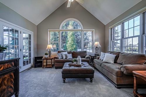 2520 Minton Dr, Moon Twp PA  15108-9207 exterior