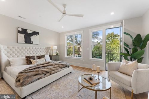 1332 Independence Ave, Washington DC  20003-2365 exterior