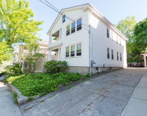41 Ogden St, Providence, RI 02906-4903