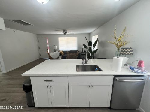 1167 Linden St, Tucson AZ  85719-3549 exterior