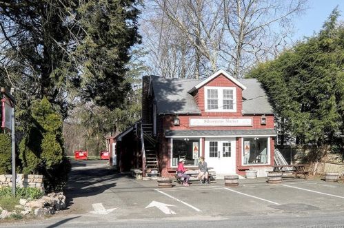 311 Silvermine Ave, Norwalk CT exterior