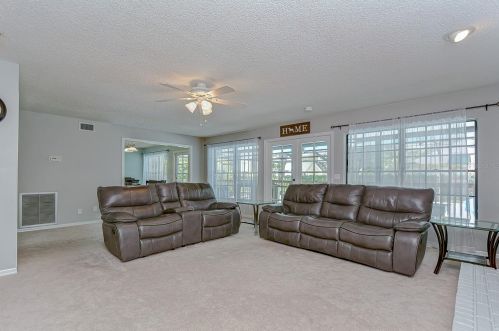 4219 Cartnal Ave, Tampa FL  33618-8600 exterior