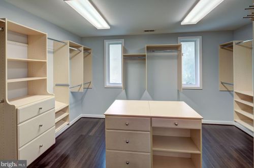 10011 Avenel Farm Dr, Rockville MD 20854-5410 exterior