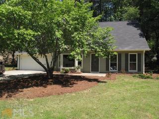615 Egret Ct, Lawrenceville GA  30044-6329 exterior