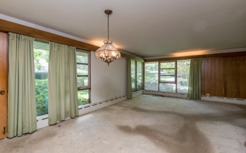 435 Lynn Ter, Waukegan IL 60085-3358 exterior