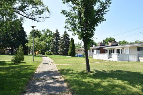 3512 Sunset Dr, Milwaukee WI  53220-1219 exterior