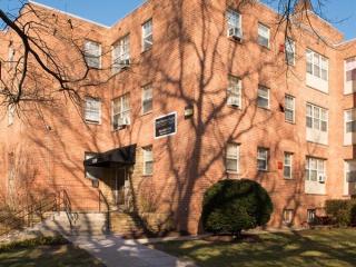 1339 Fort Stevens Dr, Washington DC  20011-5050 exterior