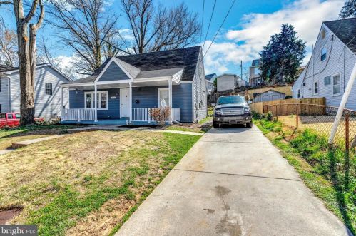 2411 Fairhaven Ave, Alexandria, VA 22303-2301