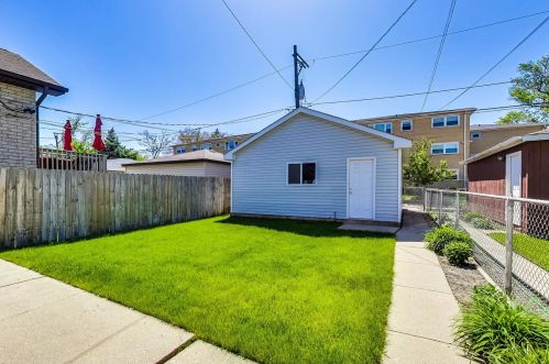 3436 Neenah Ave, Chicago IL 60638-1209 exterior