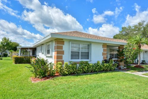 1001 Pheasant Run Dr, Fort Pierce, FL 34982-6782