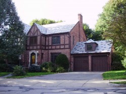 127 Cotton St, Newton, MA 02458-2639