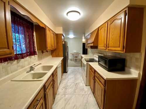 1241 Norton Ave, Meskegon MI 49441-4318 exterior