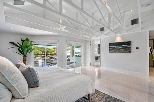 5256 Boca Marina Cir, Boca Raton FL  33487-5247 exterior