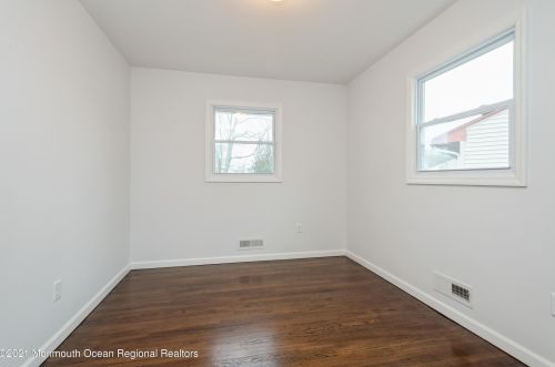 52 Bond St, East Freehold NJ 07728-2436 exterior