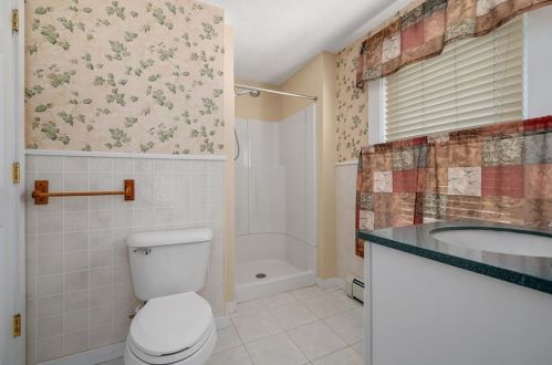 195 Congress St, Woonsocket RI  02895-4859 exterior