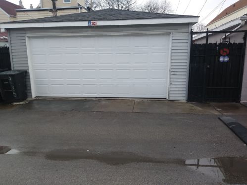 2835 Keeler Ave, Chicago IL 60646-4508 exterior