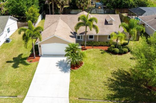 3841 Ramspeck St, Fort Pierce, FL 34953-5381