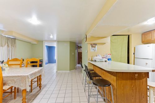 4577 Elston Ave, Chicago IL 60618-1813 exterior