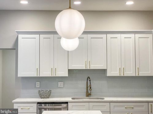 4425 Larchwood Ave, Philadelphia PA  19104-3915 exterior