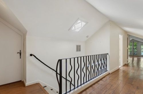 82 Inman Cir, Atlanta GA 30309-3384 exterior