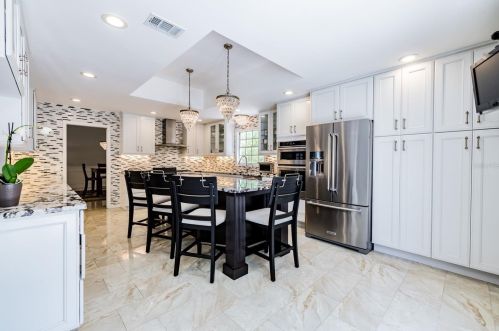 165 Barbados Ave, Tampa, FL 33606-3502