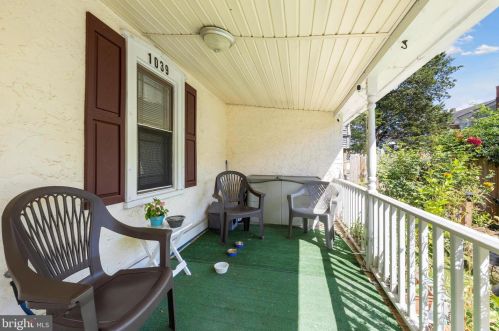 1039 Queen St, Pottstown, PA 19464-5827