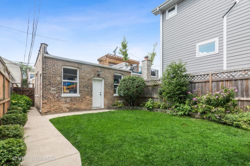 3320 Hamilton Ave, Chicago IL 60636-1018 exterior