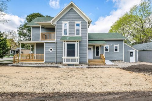 554 Fremont Ave, Grand Rapids, MI 49504-5132