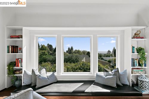 930 Shattuck Ave, Berkeley CA 94707-2401 exterior