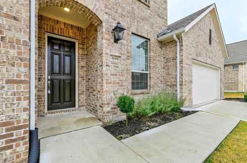 1689 Cool Spring Way, Austin TX  78737-4699 exterior