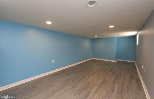 257 Stratford Ave, Camden NJ 08108-2327 exterior