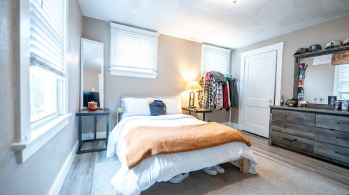 36 Grape St, Pittsburgh PA  15210-2022 exterior