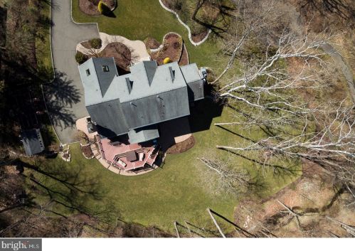 317 Edgerstoune Rd, Princeton NJ 08540-6716 exterior