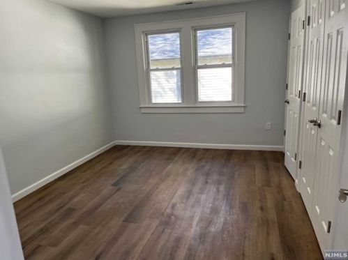 98 Church St, Teaneck NJ  07666-4932 exterior